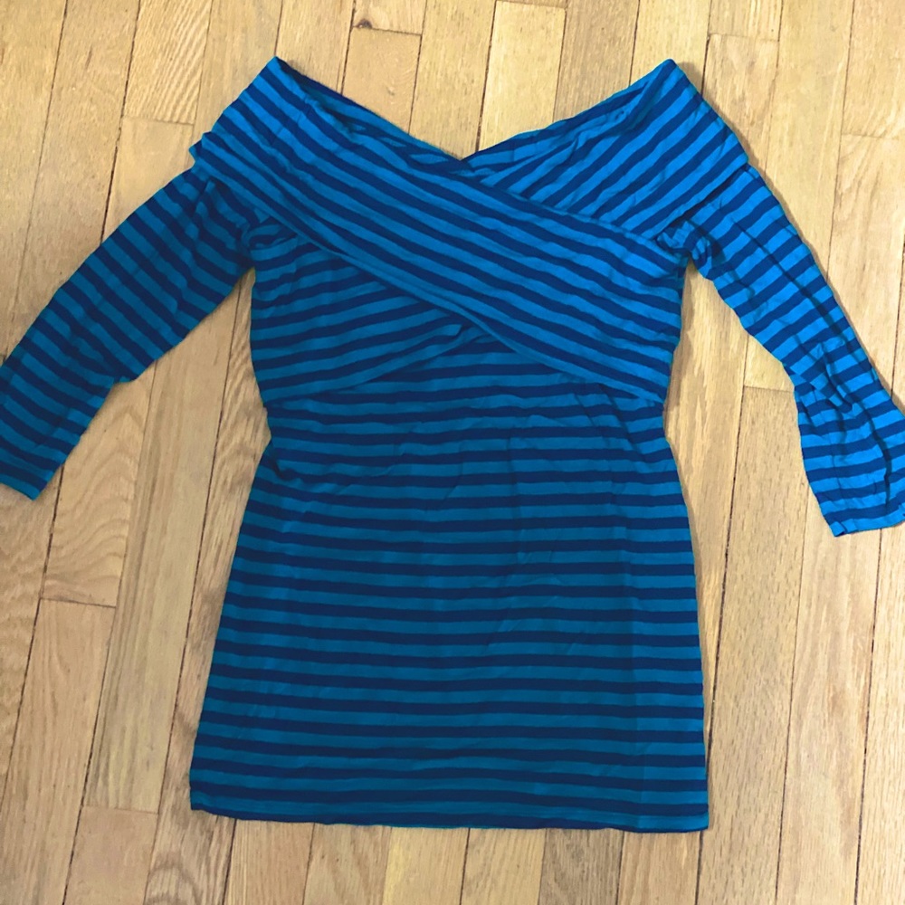 Ultra flattering maternity and nursing top